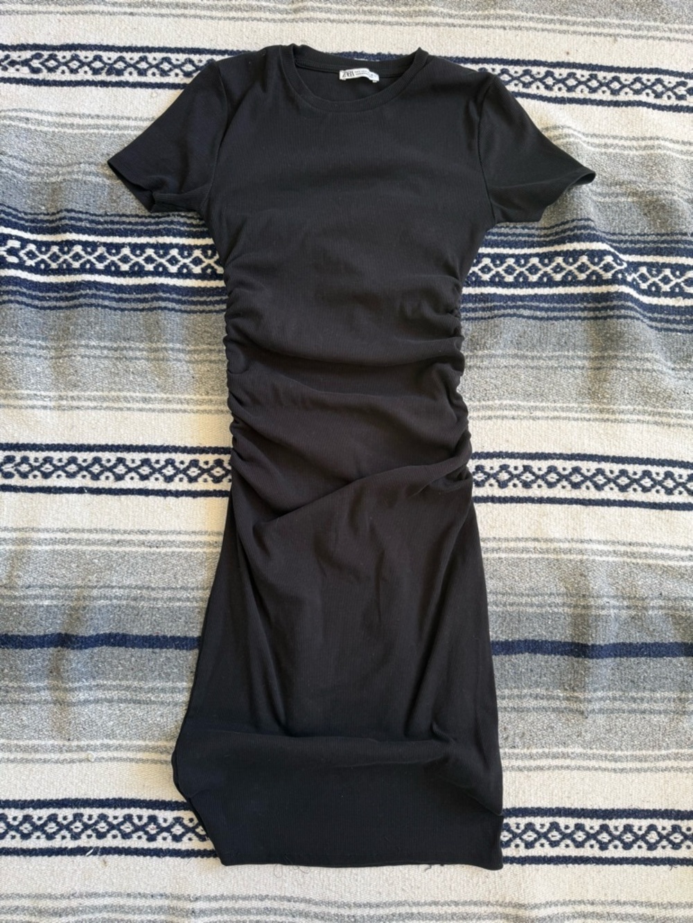 Zara Black Short-Sleeve Ruched Dress Size L
